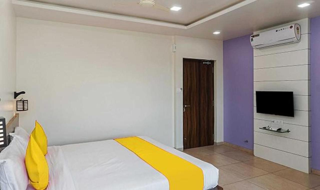 Fabhotel Karishma Palace Supe Esterno foto